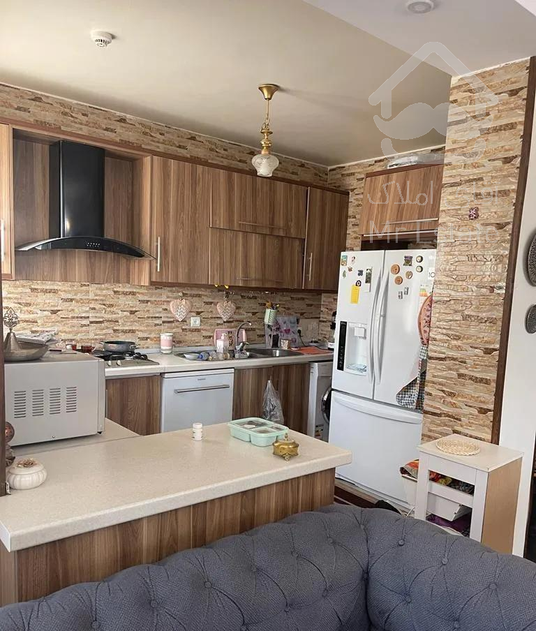 ۹۰متر دو خواب//نما تراورتن//فول امکانات