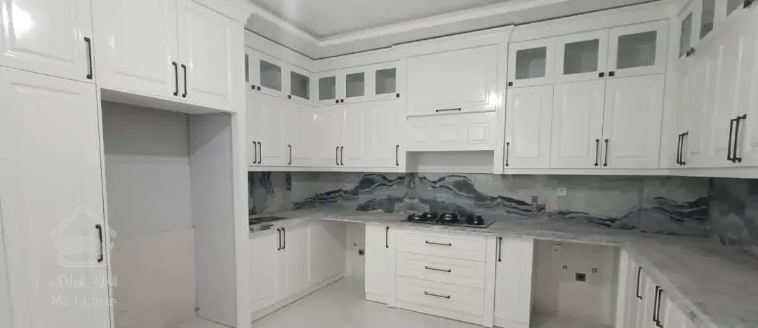 آپارتمان ۹۰ متری اقبال