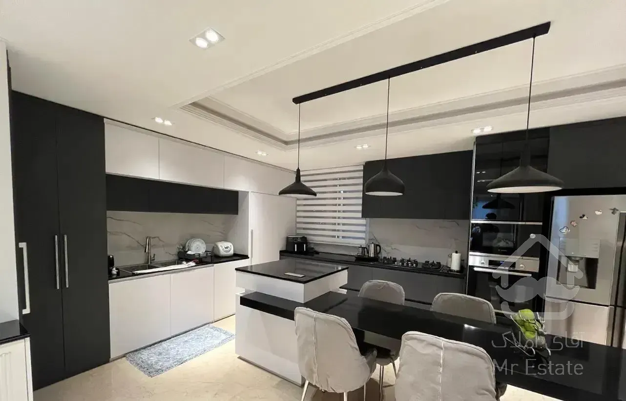 فروش آپارتمان۲۱۲متری فرمانیه/پورداد/فول بازسازی