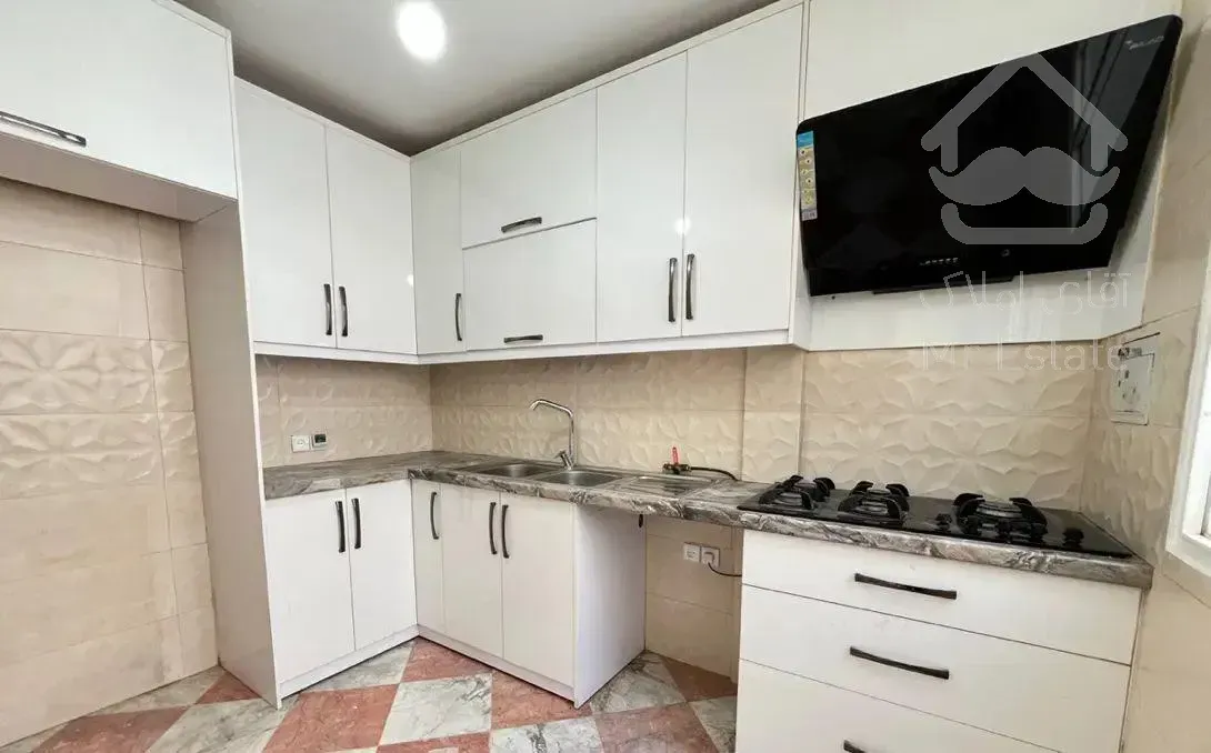 آپارتمان ۵۸ متری با نور خوب و بازسازی - میدان صدم