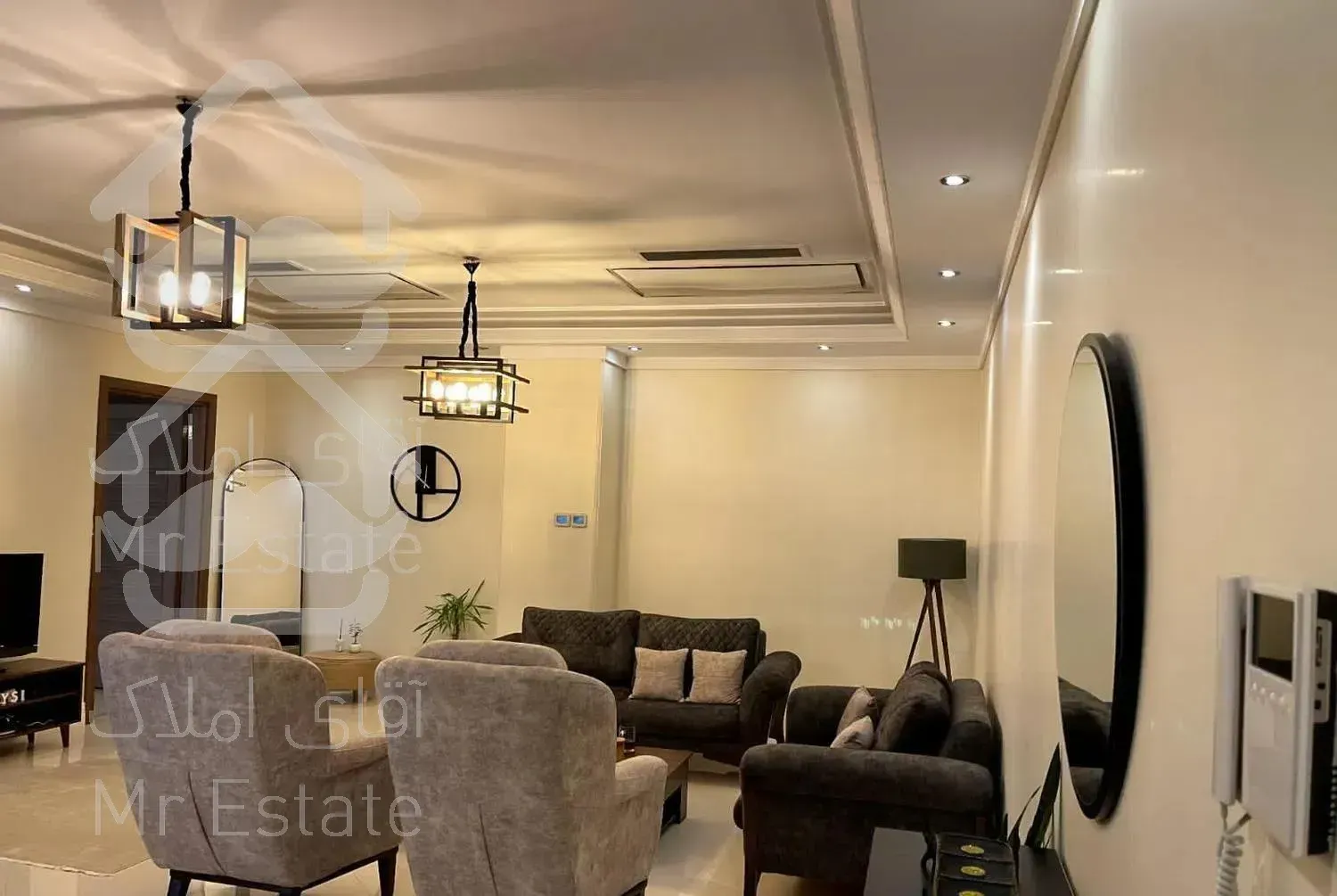 ۱۱۰ متر آپارتمان خوش نقشه و فول مشاعات جمشیدیه