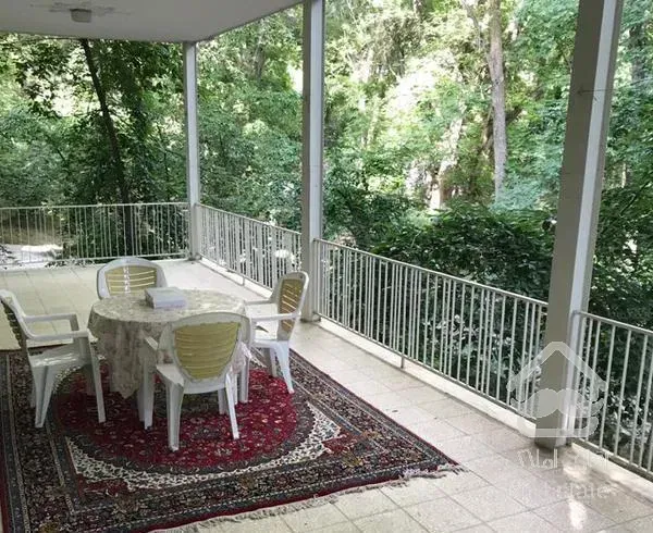 ویلا مبله مشجر با درختان ١٠٠ ساله دنج لب رودخانه