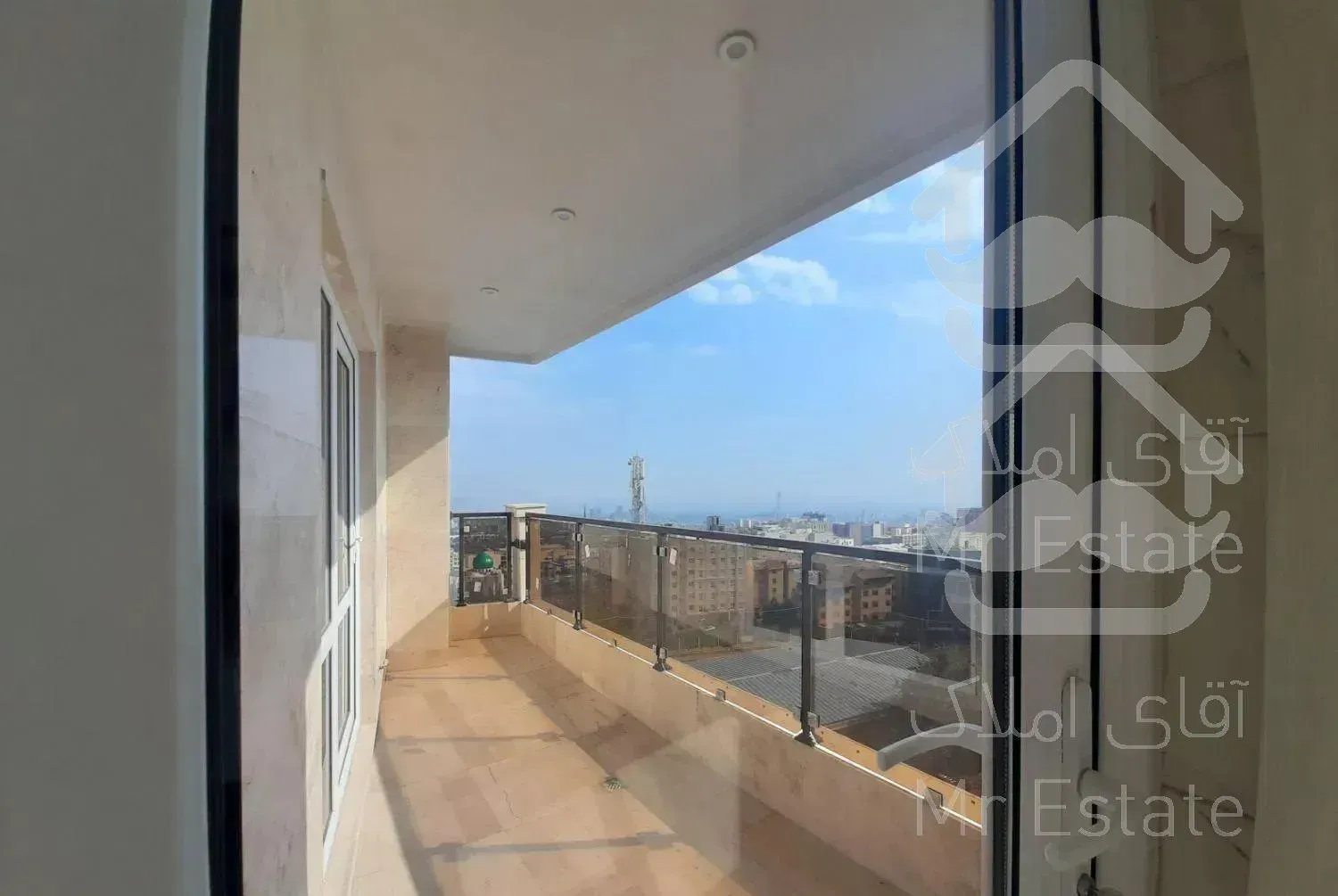 ولنجک۲۵۰مترنوسازسه پارکینگ سندی