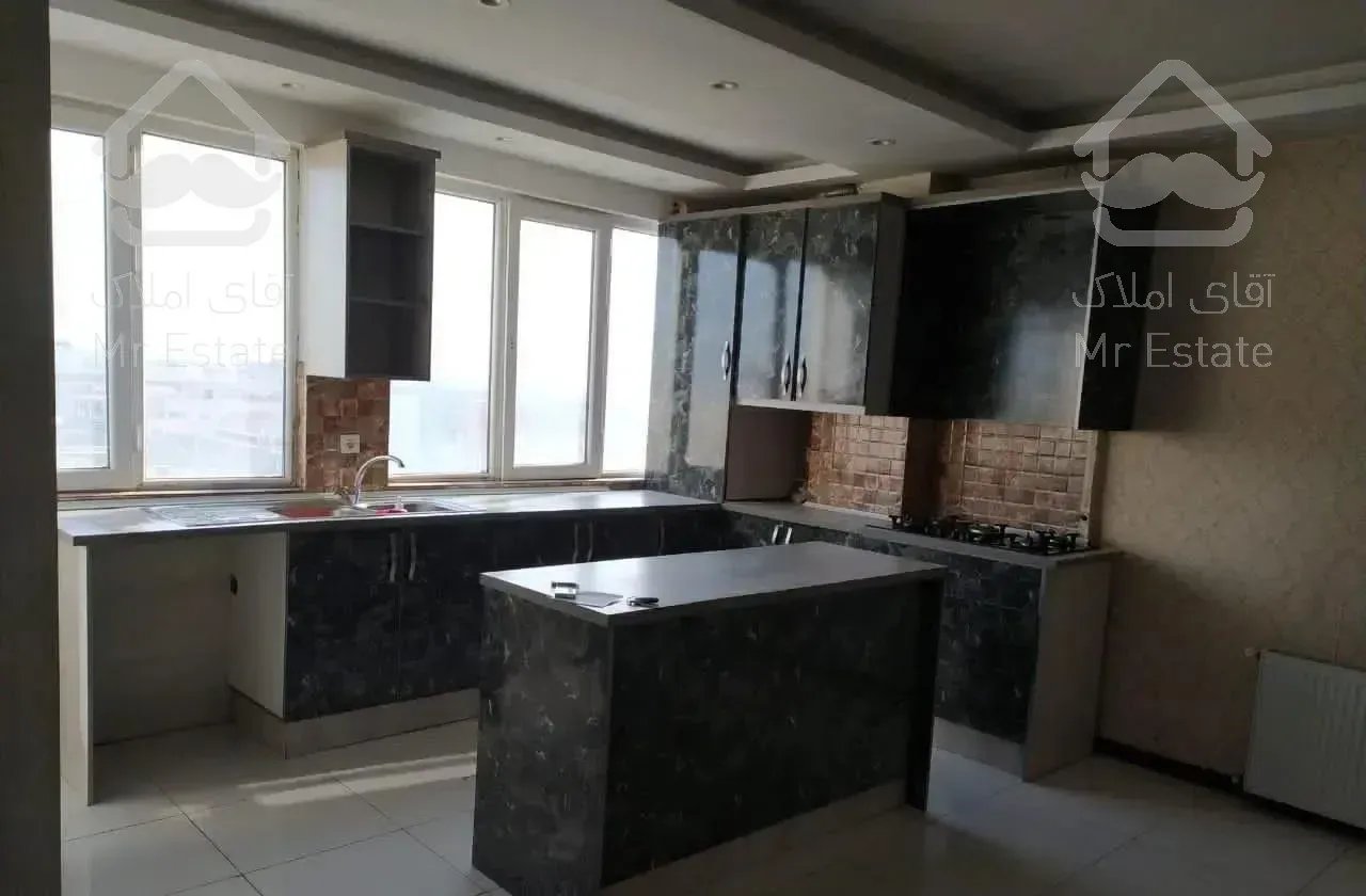 مهرشهربلوار ارم ۱۰۰ متر تخلیه آماده تحویل