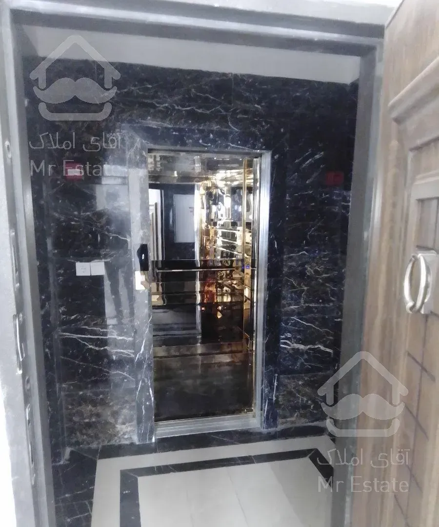 شمال خیابان پاتریس ، آپارتمان دوخواب