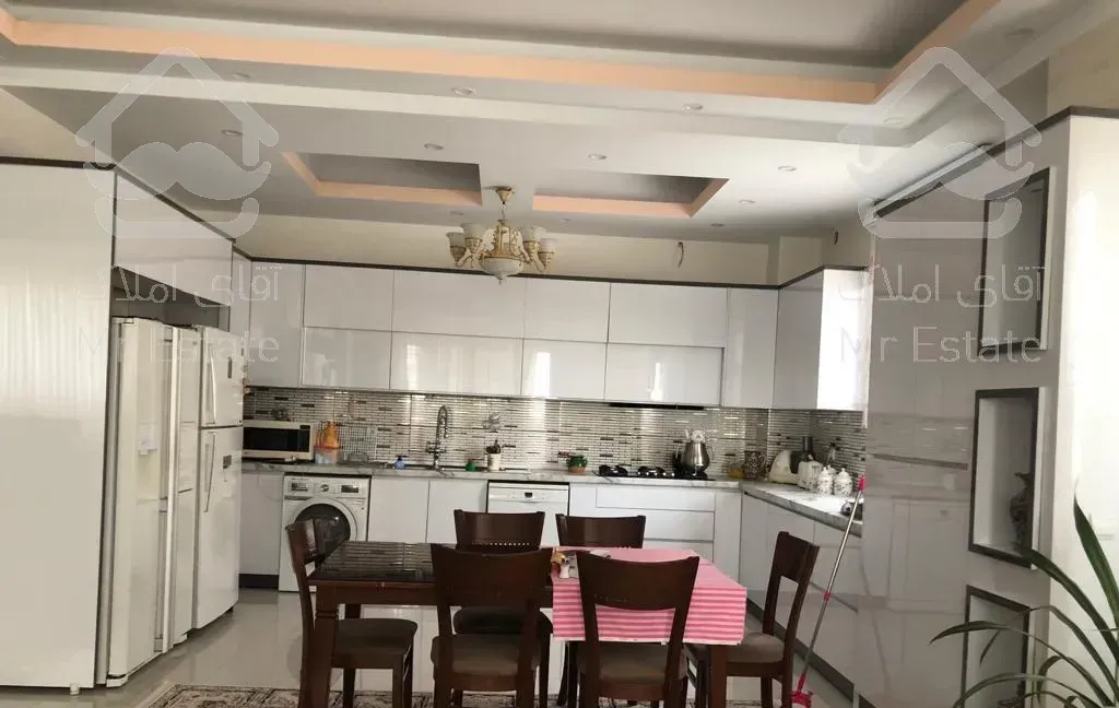 آپارتمان ۱۸۰ متر سه خوابه