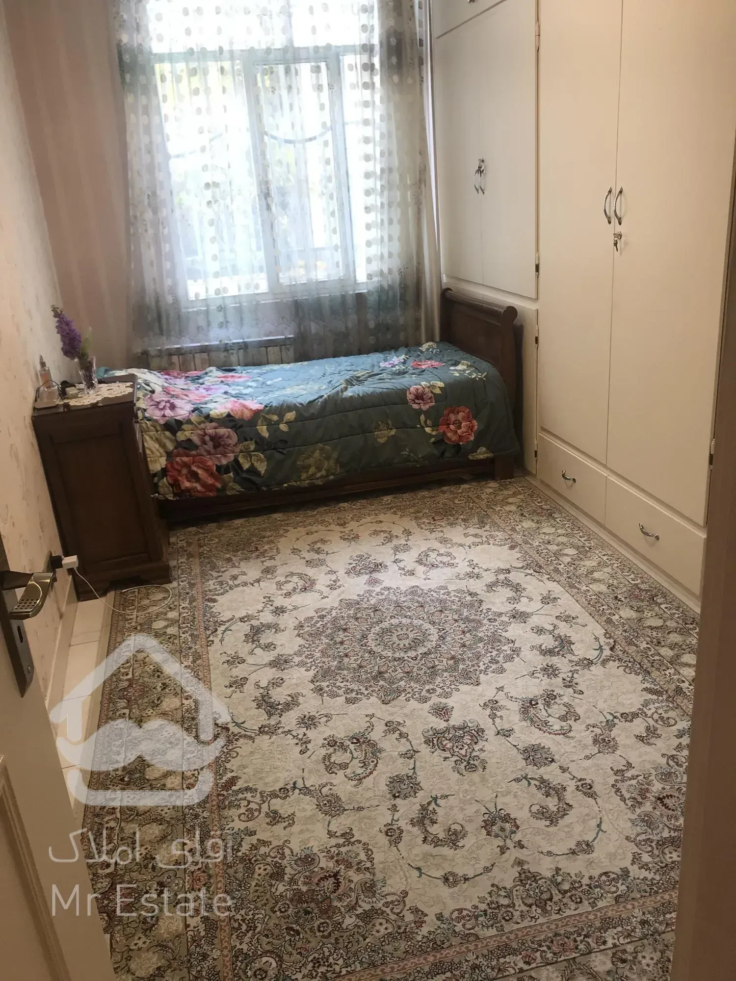 103 متر ستارخان