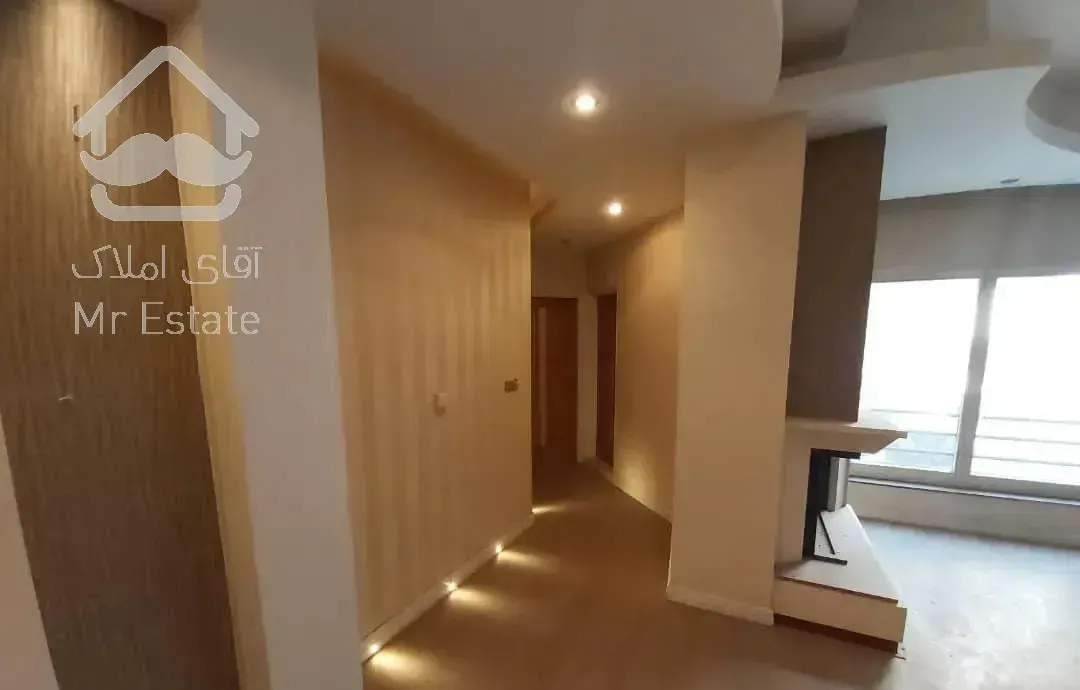 ونک ۱۴۵ متر/ استخردار/۱۰ ساله کلید نخورده