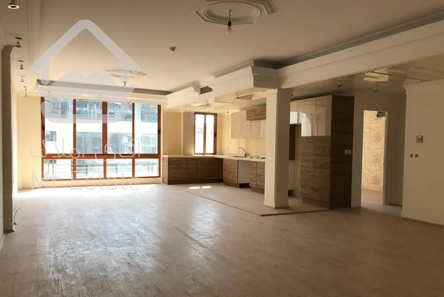 ۱۵۰متر  بالای کاج روبه آفتاب