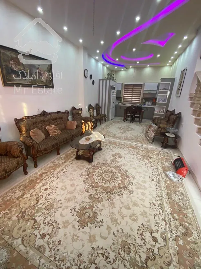 ویلا شهرکی نوساز برند