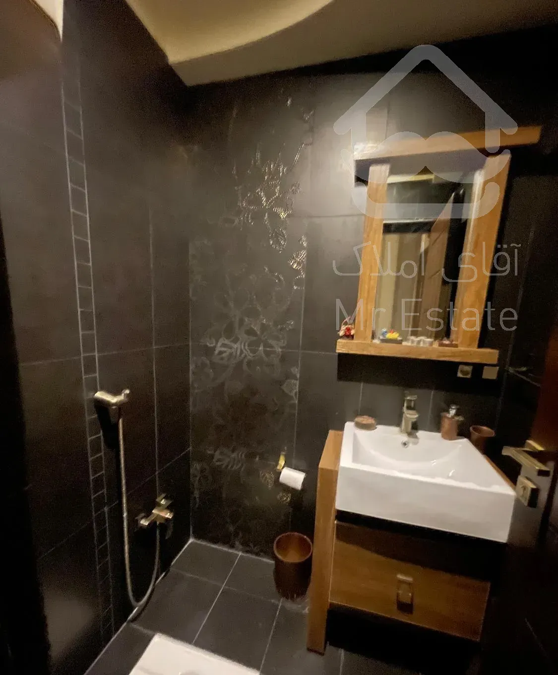 ۹۰ متر، ۲ خواب ،فول امکانات قلب جلفا