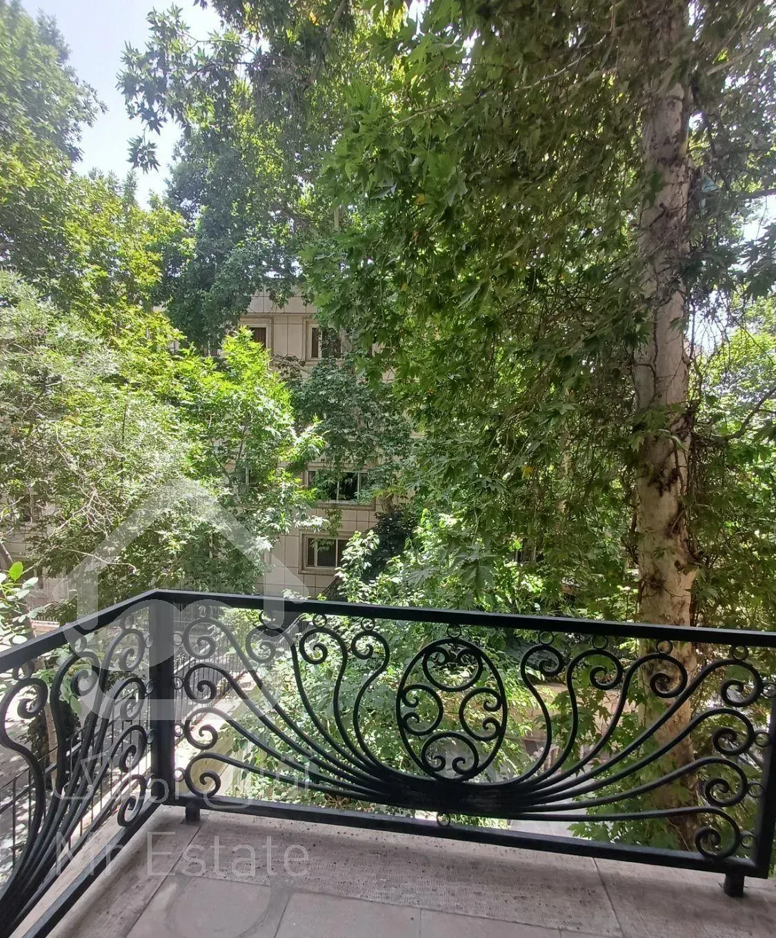 باغ فردوس ۱۴۰متر۲خواب دسترسی به تجریش