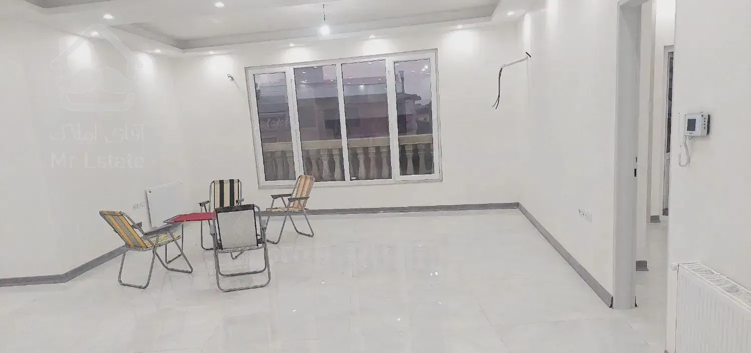 آپارتمان نوساز خوش نقشه و فول