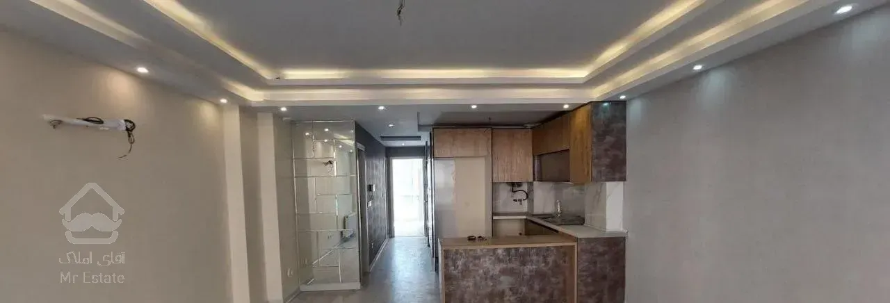 ۵۵متر چمن شرقی تخلیه تکواحدی(حتی مجرد)