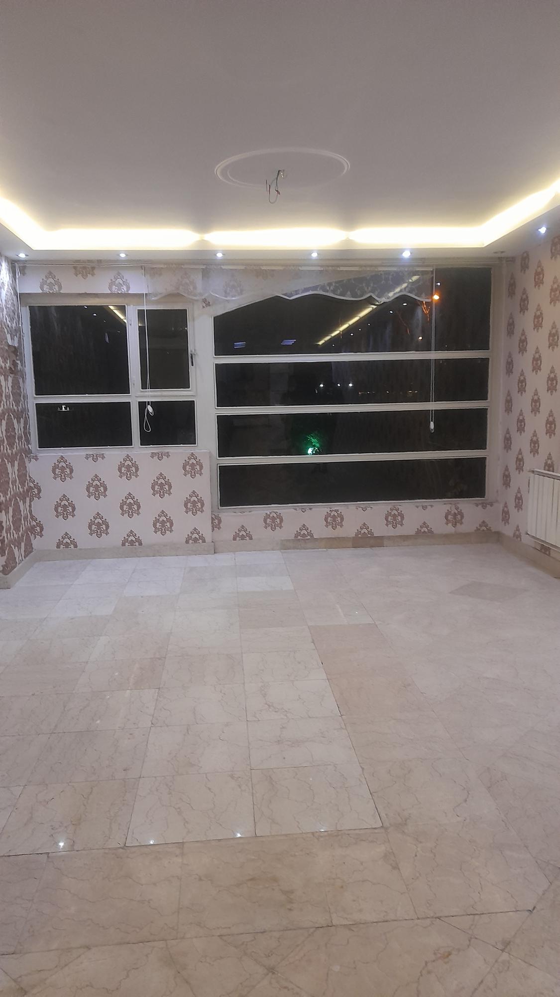 ۸۰متر ۲خواب ۱۰ ساله پرده خور در سازمان برنامه