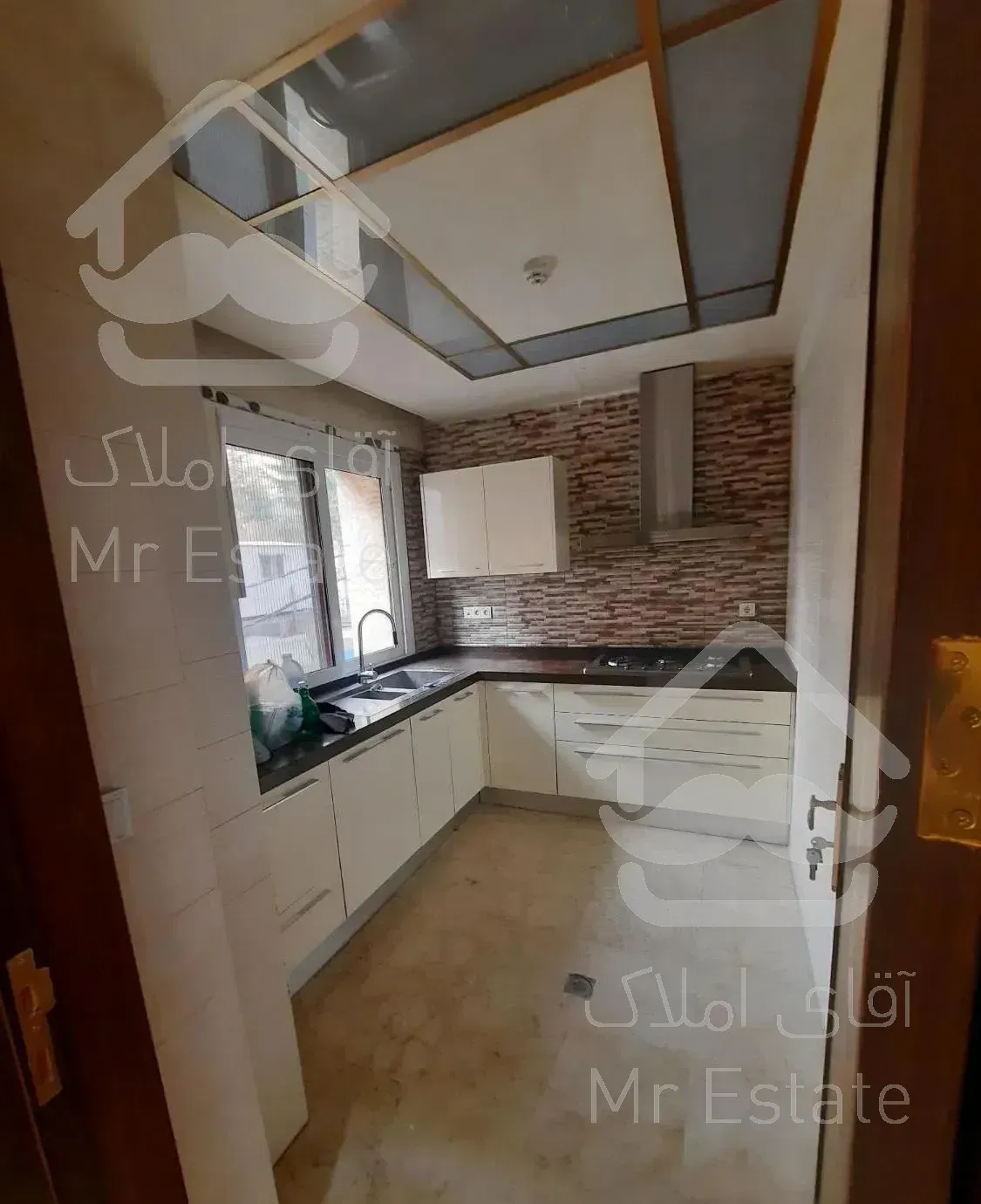 نیاوران ۳۰۰متر آپارتمان