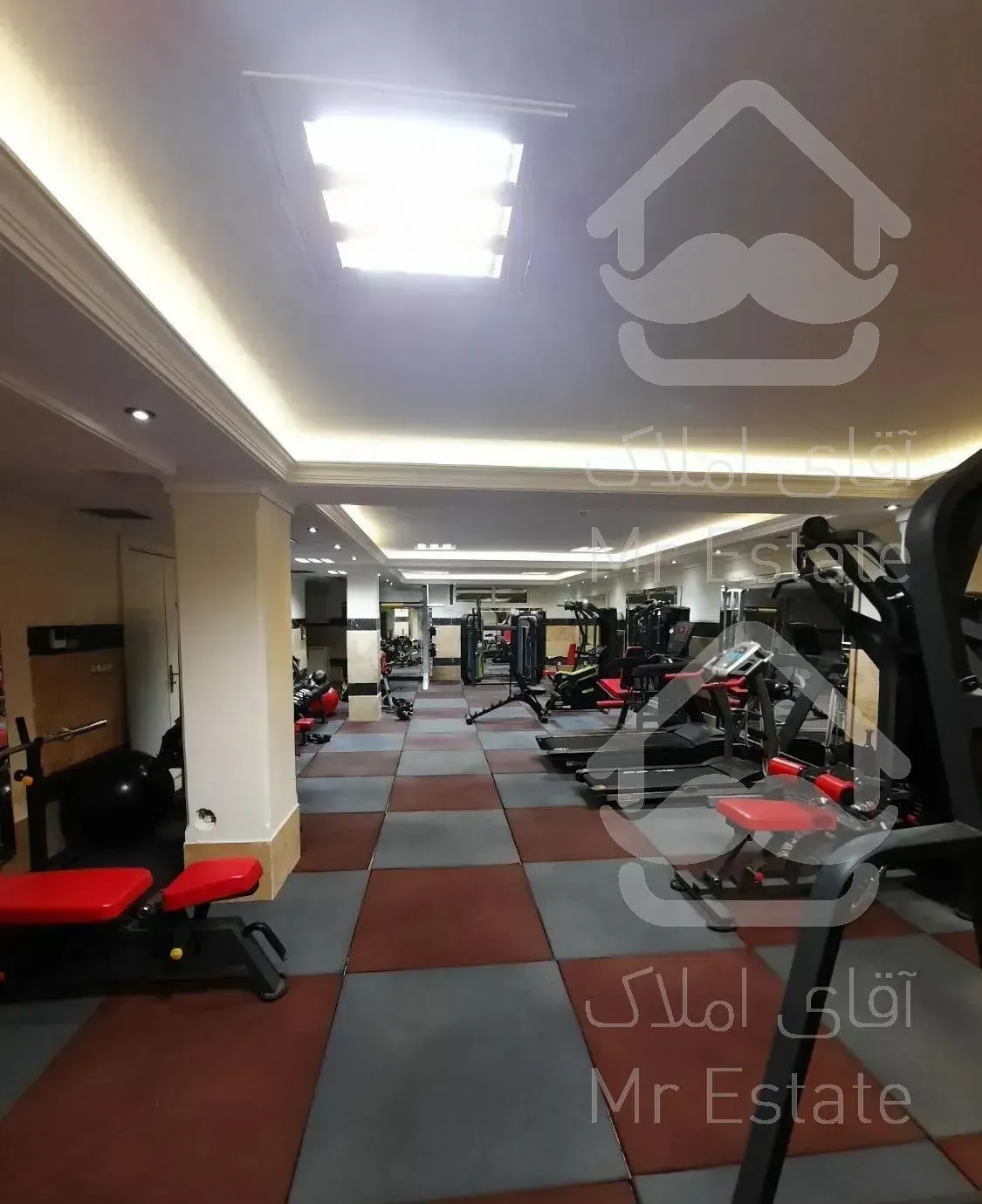 نیاوران ۳۰۰متر آپارتمان