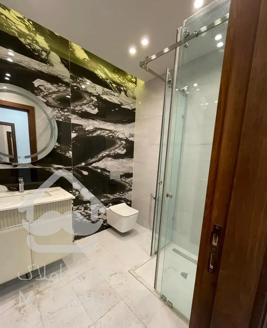 ۱۴۰ متر ((مدرن)) مجلل برج پارک