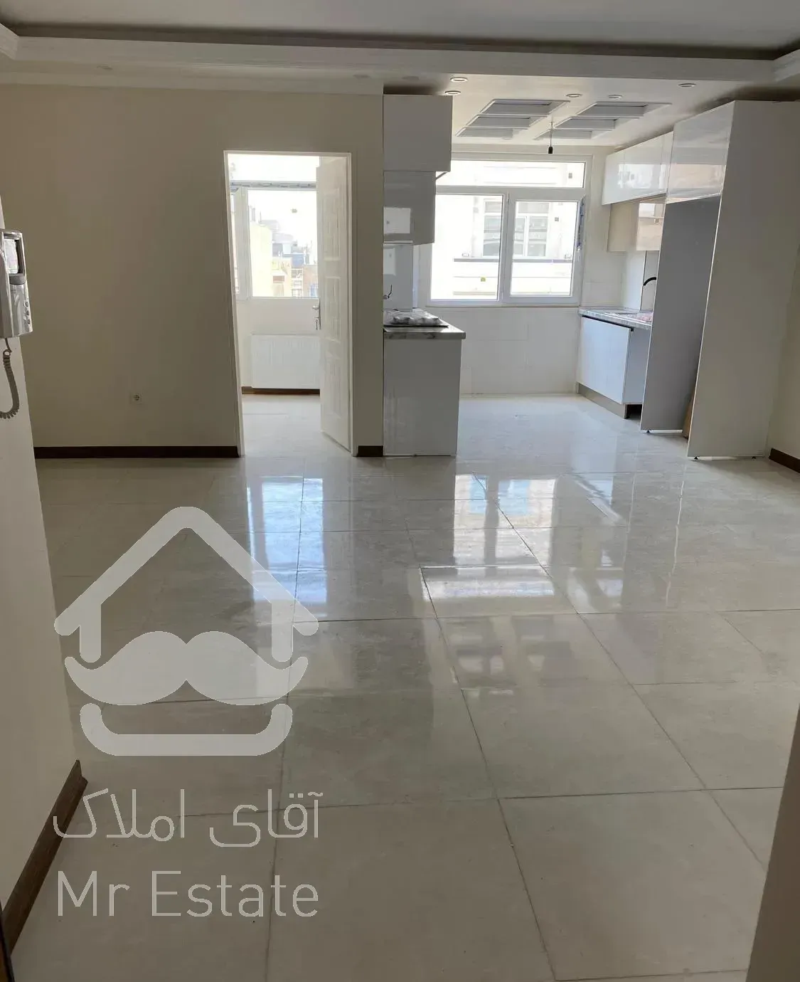 ویلا ۳۰۵ متری سندار