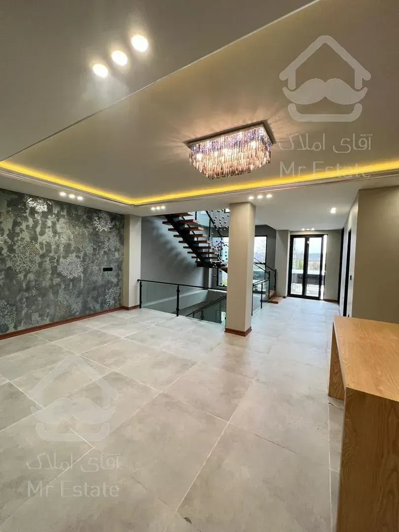 ویلا تریبلکس. شهرکی. متریال عالی.