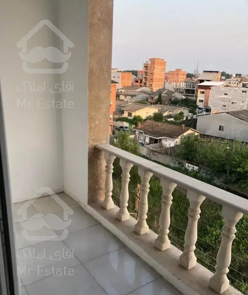 آپارتمان شهری نزدیک دریا ۱۱۱ متر لوکیشن