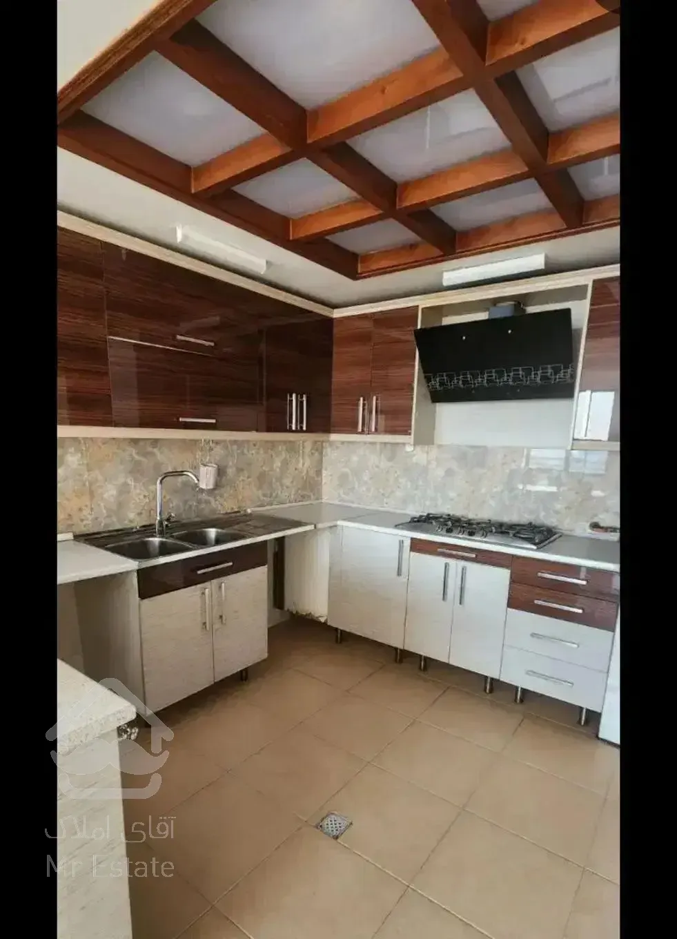 آپارتمان 130 متری چیتگر میدان دریاچه میدان ساجل