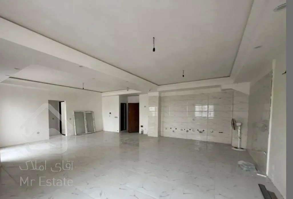 فروش واحد کاسبی ۱۰۰ متری نوساز ساحل طلایی