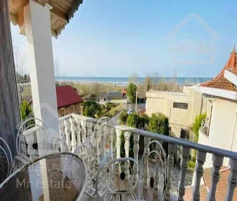 فروش ویلا ساحلی‌ استخردار  ویو دریا