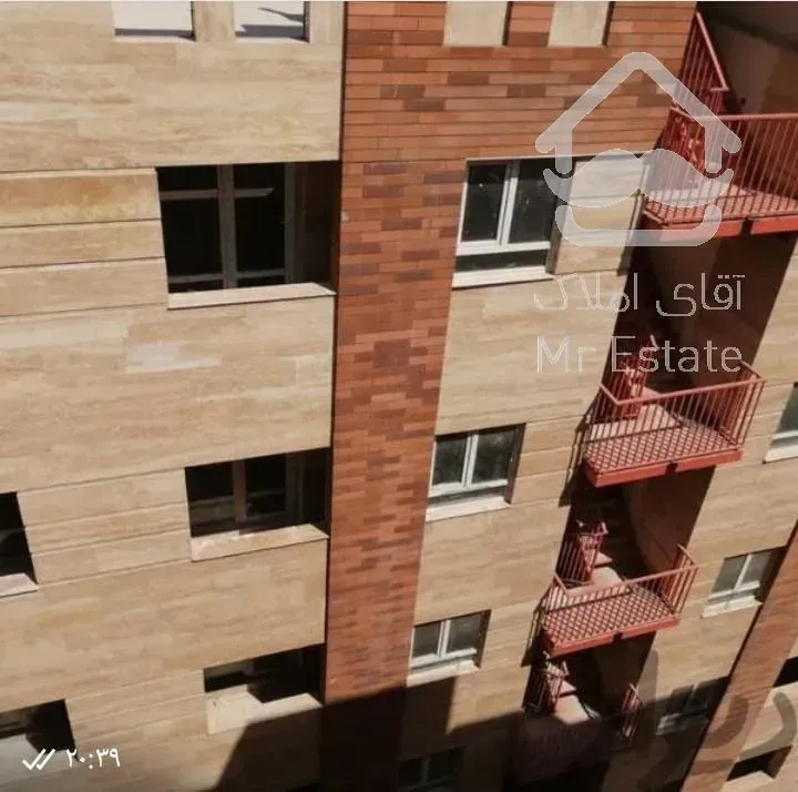 ۸۲ متر فول امکانات ، نقاشی ،داکت اسپیلت ، کابینت