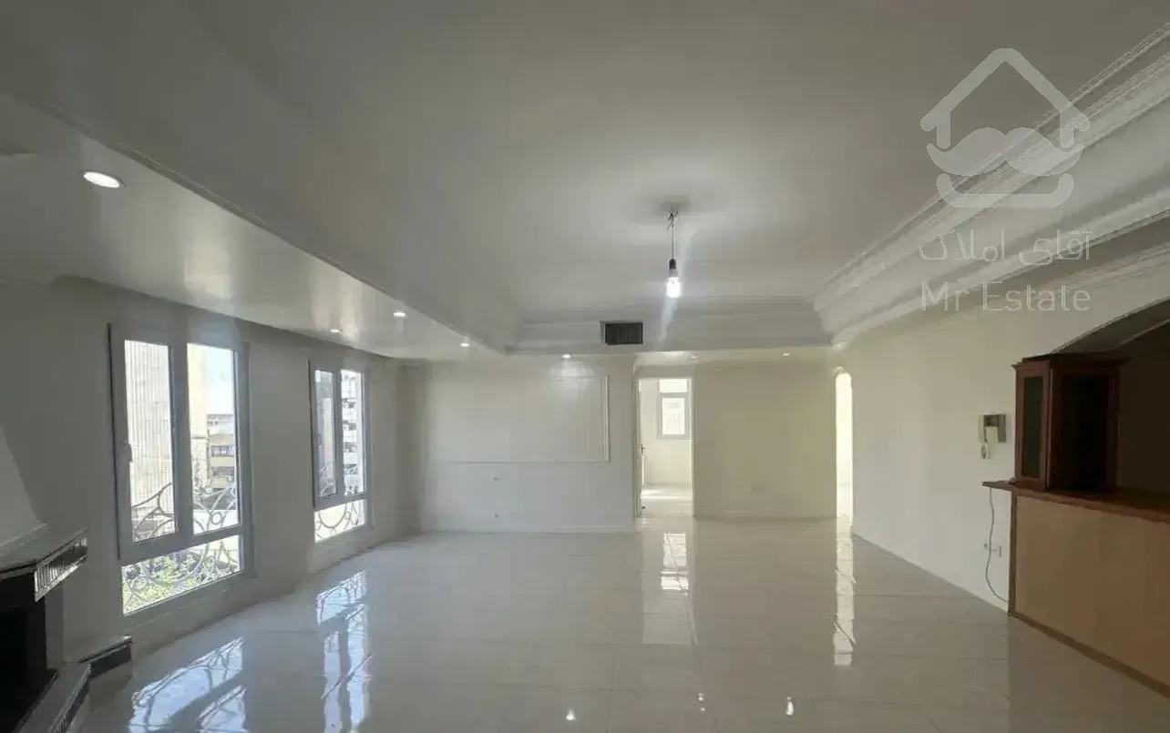 فول نوسازی/130متر/3خواب ۳طرف نورگیر ۲دقیقه تا مترو