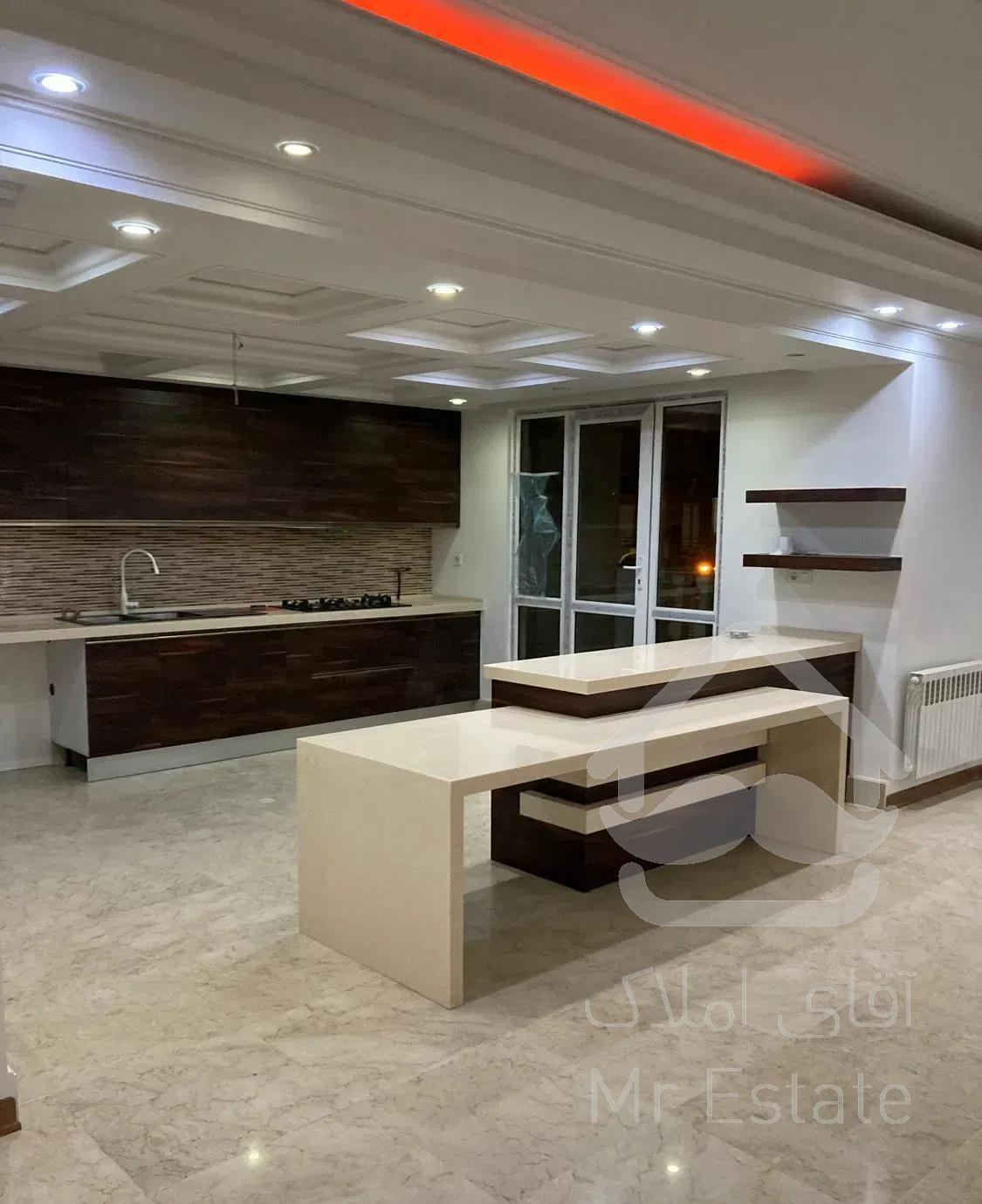 ٢٠٠متر فلکه اول تهرانپارس