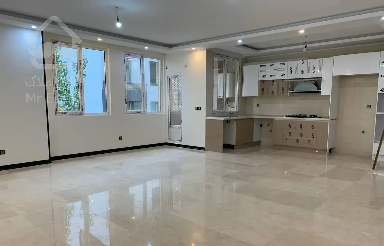 ۱۲۰ متر / ۳ خواب / ۲ پارکینگ سندی