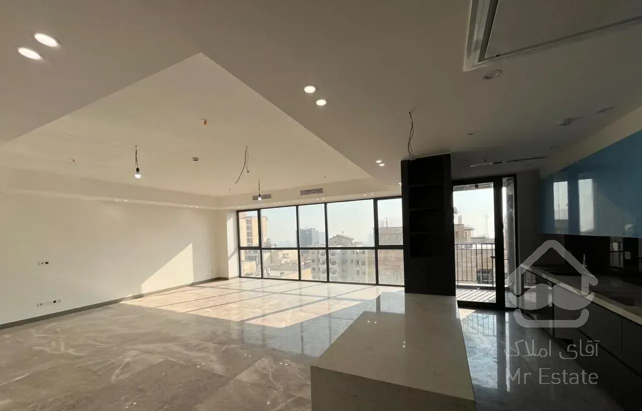 130متر/2پارکینگ/فول دیزاین شده/ویو ابدی/فلامک