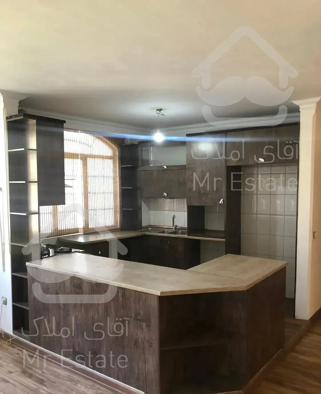 ٨٥ متر دو خوابه لویزان نورگیر (بازسازى شده)