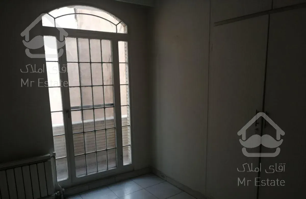 73.5متر دوخواب تکواحدی دارای دو بالکن.