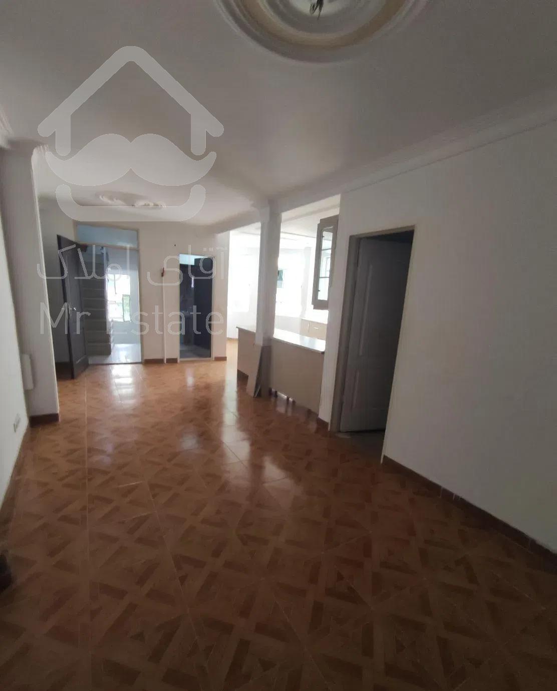 64 متر گلاب دره