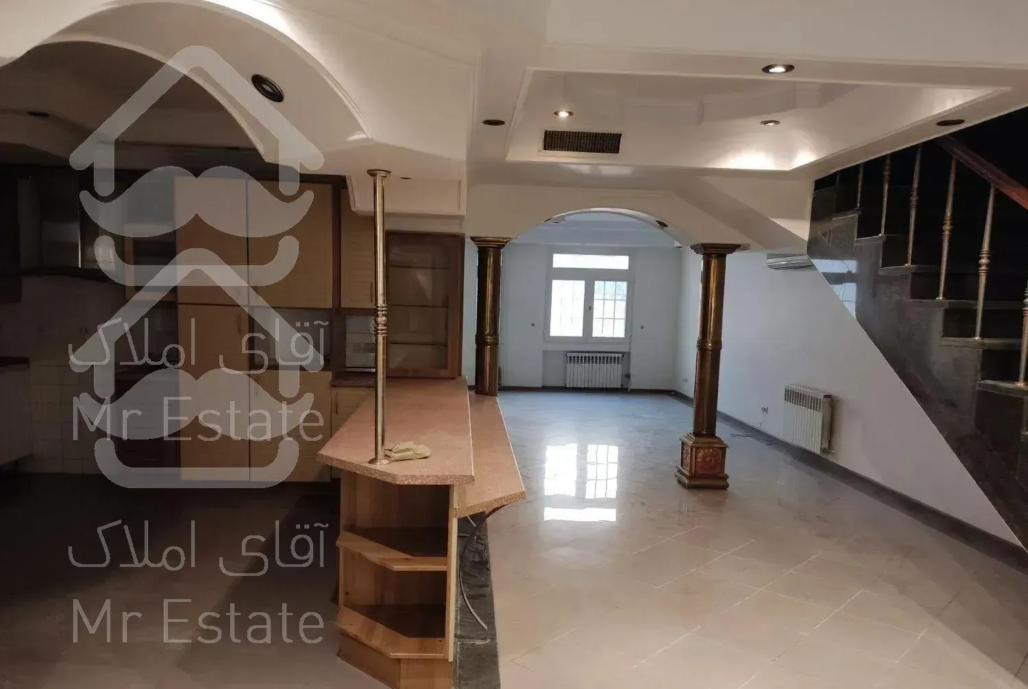 آپارتمان ۴۰۰ متر دوبلکس امانیه