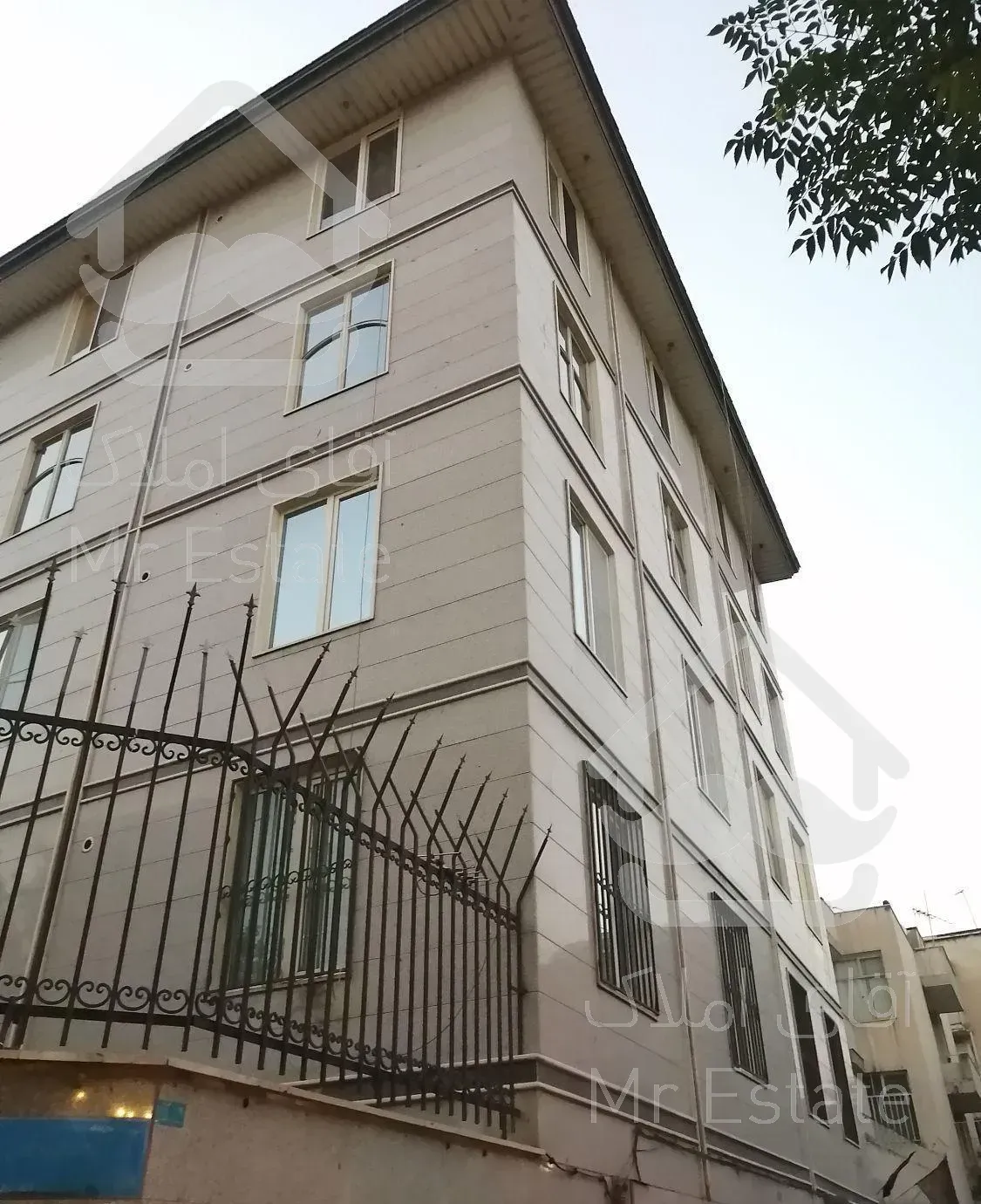 63 متر 2 خواب