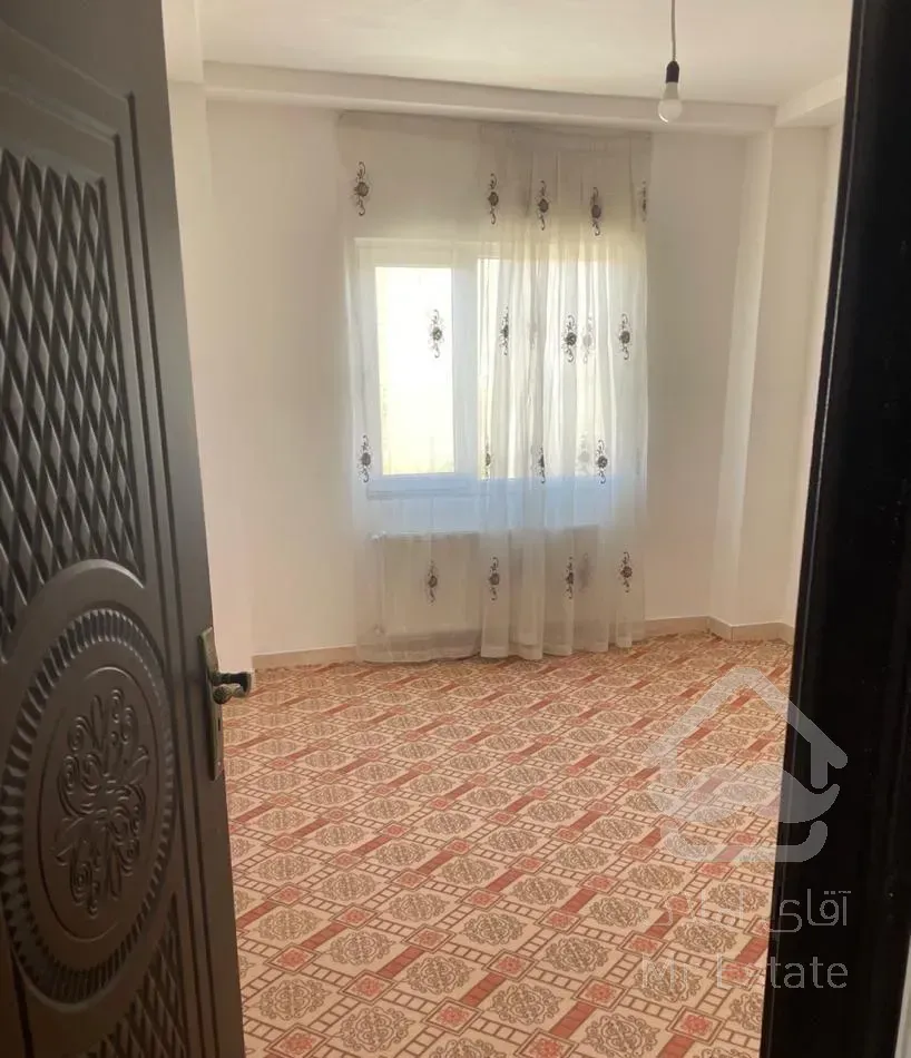 رهن آپارتمان ۱۲۰ متری ۲ خوابه طبقه ۲