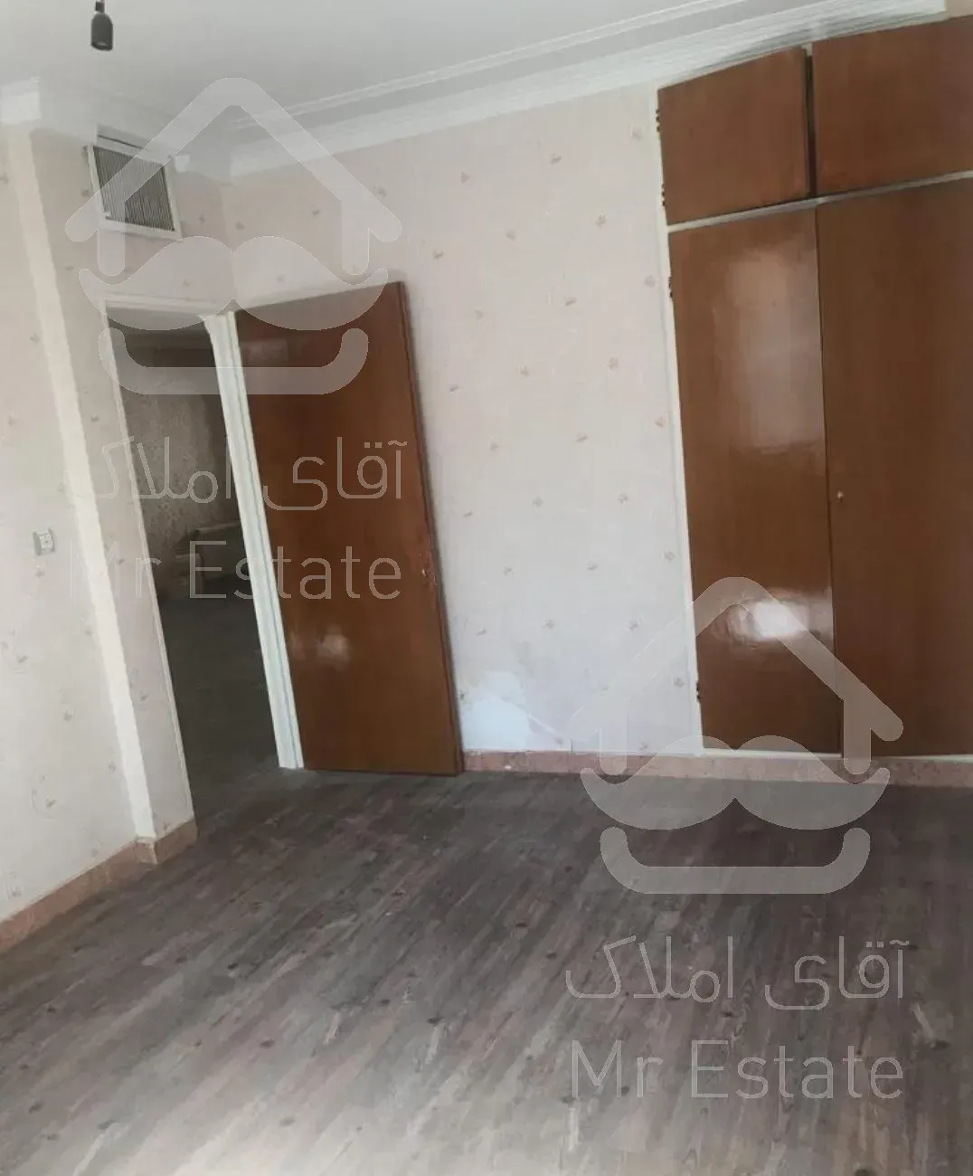 ۱۲۲ متر پاسداران ( دولت ) بدون مالک