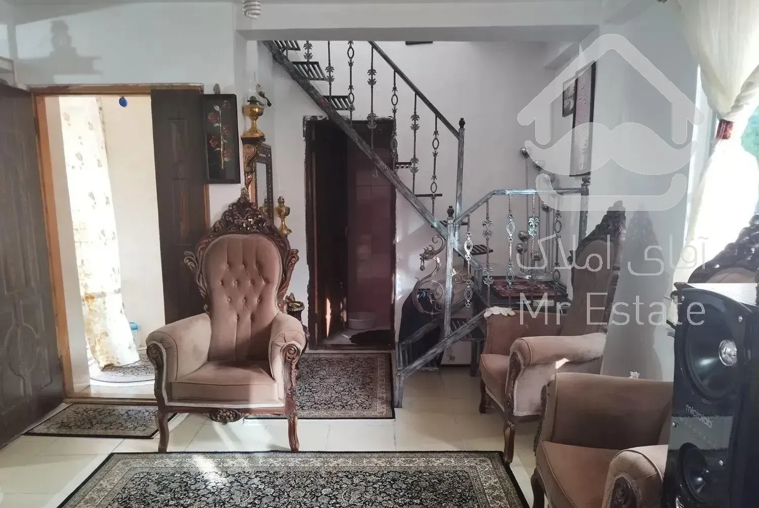 ویلای جنگلی با بهارخواب