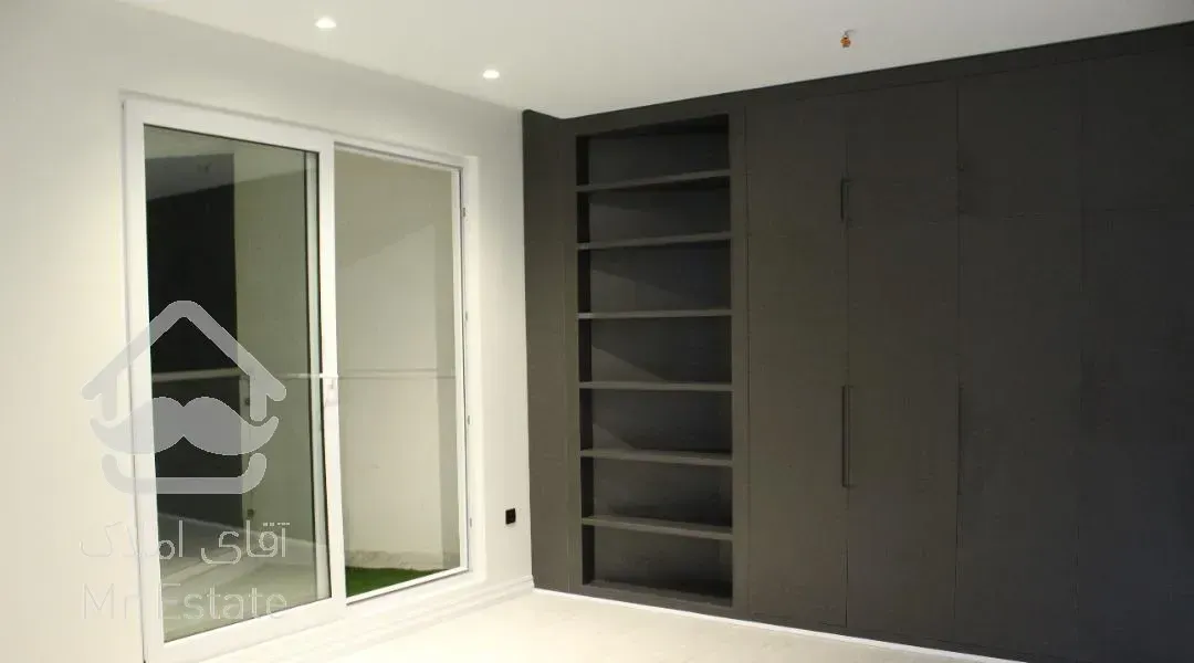 155متر 3خواب  نوساز  مارک دار