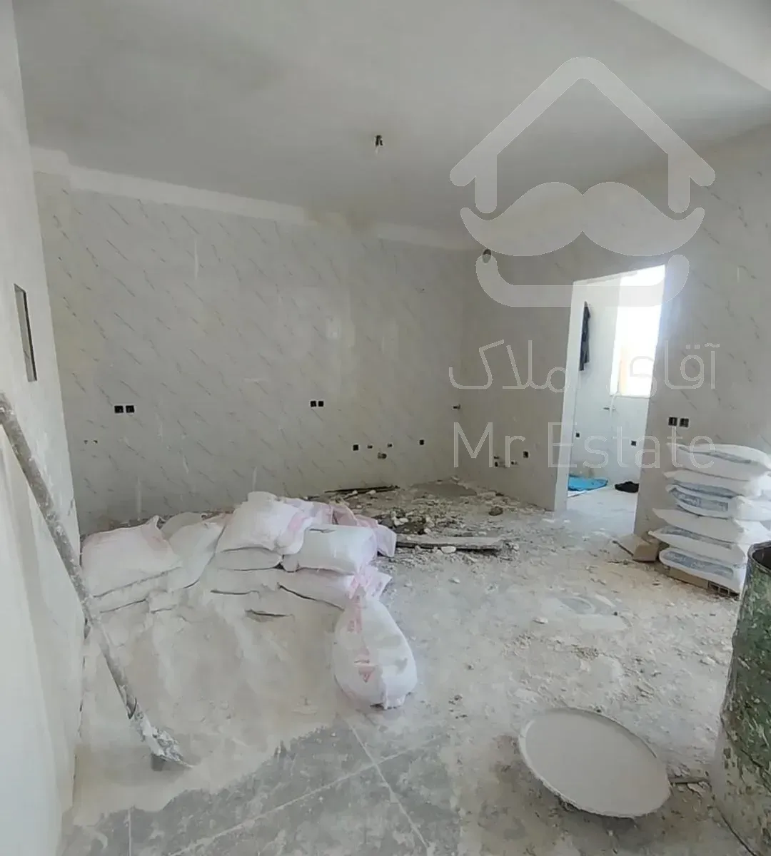 آپارتمان ۱۳۵ متر ۳ خوابه مستر خودساز روزیه/جلالی