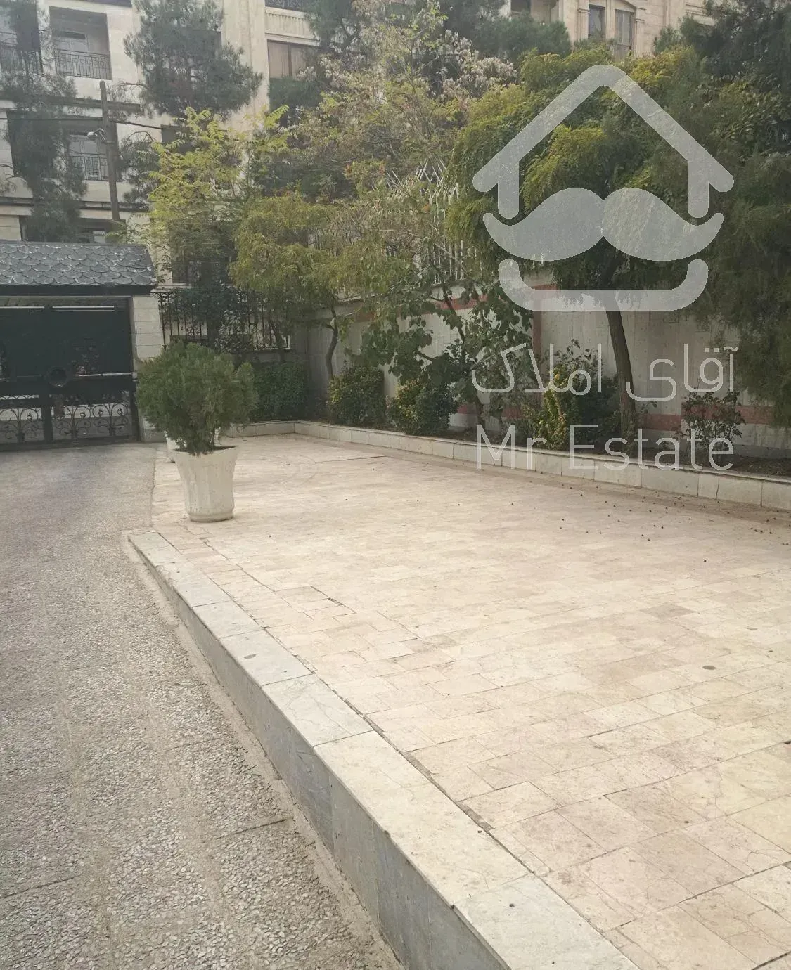 65 متر فول امکانات