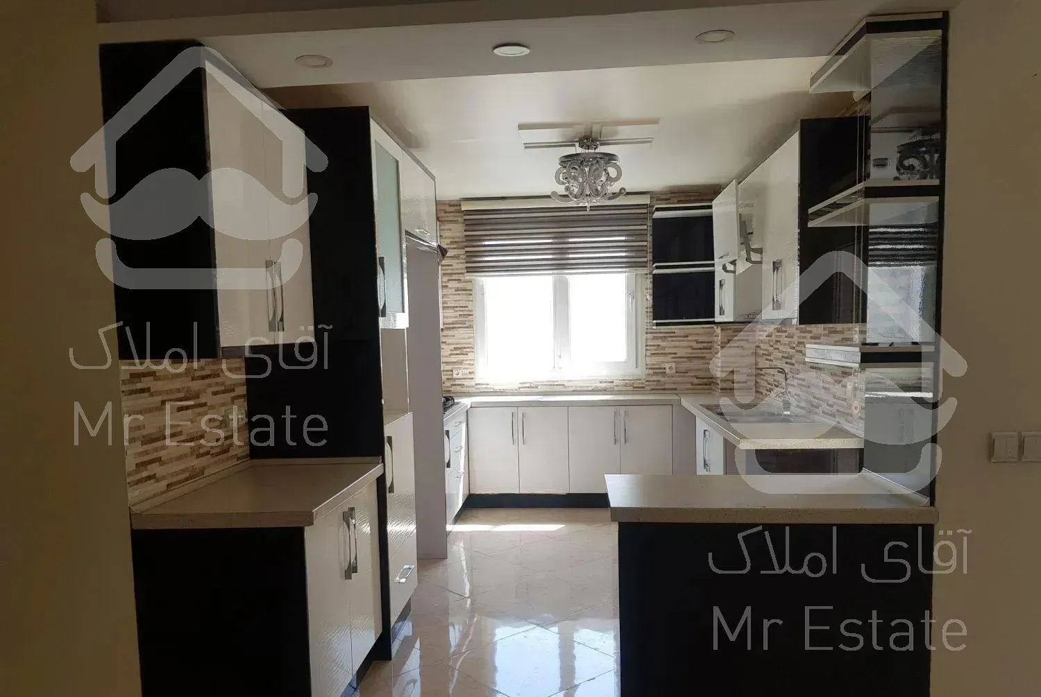 اپارتمان ۱۱۲ متری با ۸۰ متر بالکن در طبقه ۱۳ برج