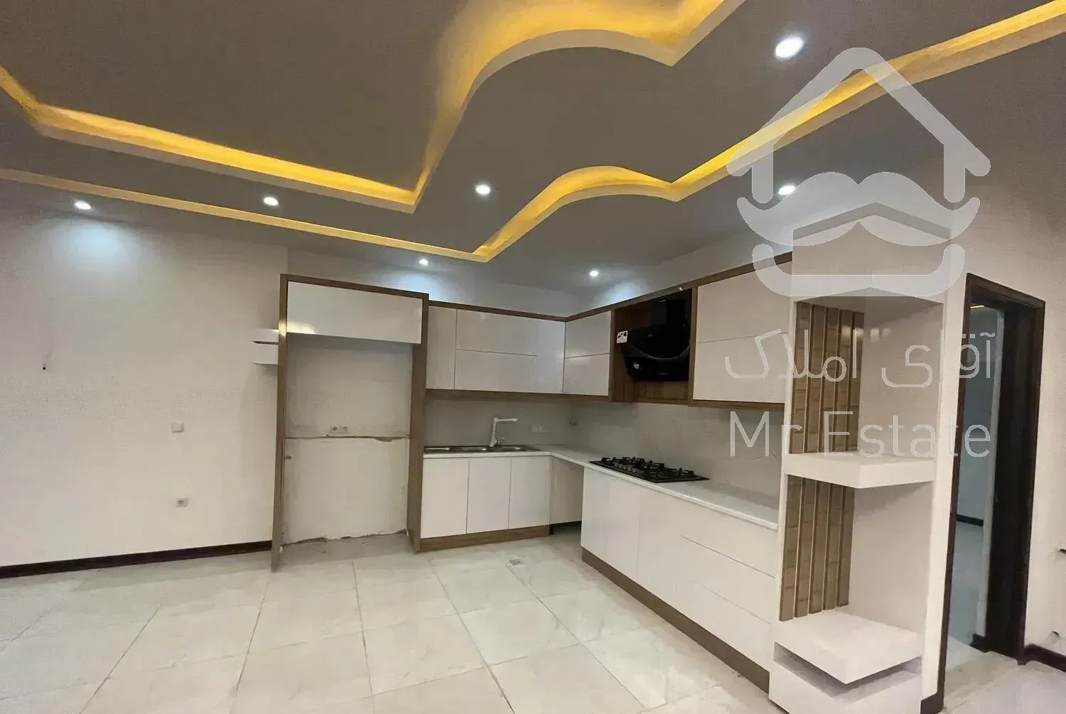 ویلا نوساز استخر نما سنگی سند شش دانگ ۱۸۰ متری