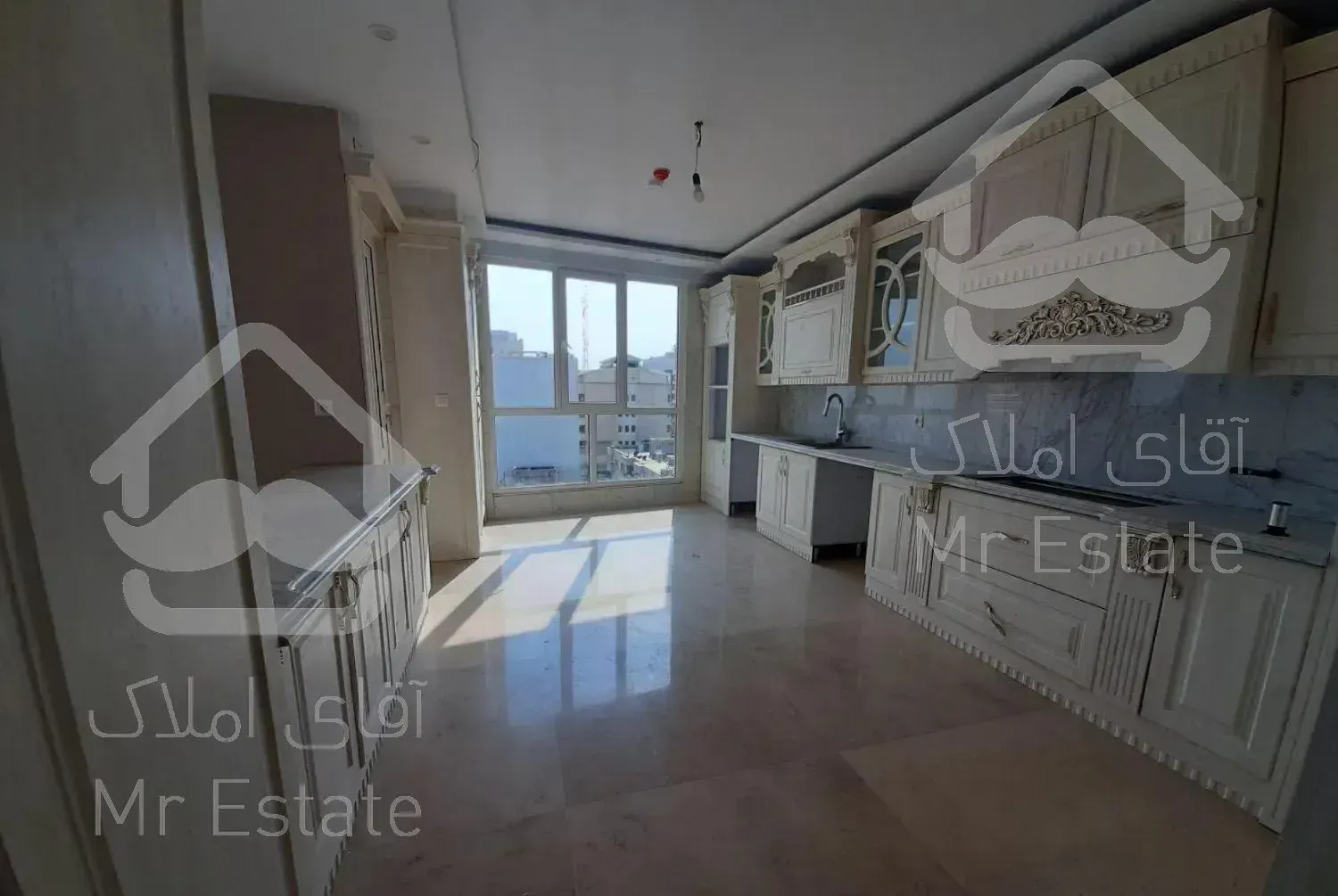 ولنجک۲۵۰مترنوسازسه پارکینگ سندی