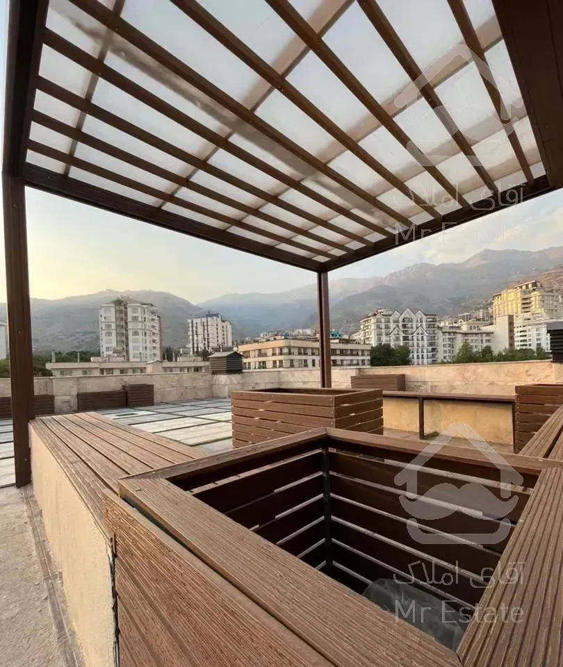 115 متر / 2 خواب / کلید نخورده / روف گاردن