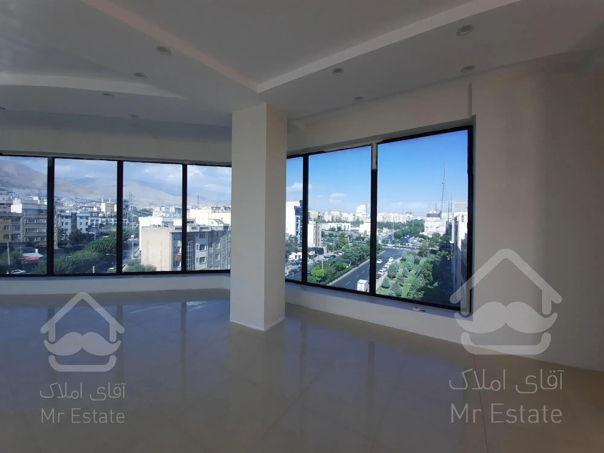 فروش فوری/ ۲۰۰ متر / بر فلکه دوم صادقیه / تک واحد