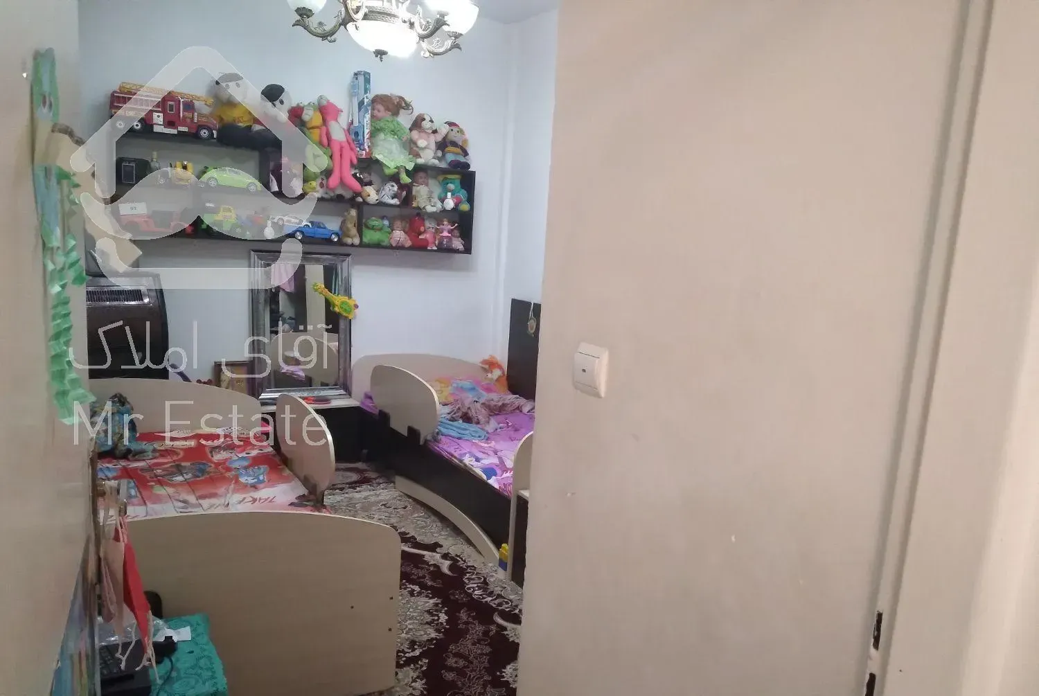 سندی ۵۳ متر دو خواب روییتی ۶۰ متر.فقط تعویض